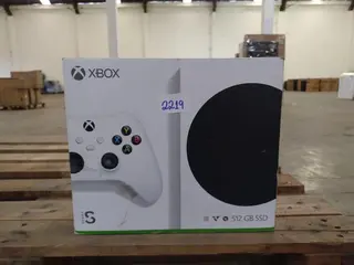 01 CONSOLE XBOX SERIES S - SOMENTE CONSOLE — leilão em Rio de Janeiro/RJ