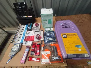 APROXIMADAMENTE 20 ITENS DIVERSOS, SENDO BALANÇAS, CORTADORES DE CABELO, LANTERNAS, HOME THEATER E ETC — leilão em Rio de Janeiro/RJ