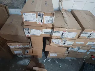 04 Caixas Com 36 Tylenol Bebê 100mg/ml - PODENDO CONTER DEFEITOS OU SER SUCATA — leilão em Rio de Janeiro/RJ