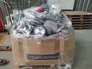 PALLET FECHADO COM APROXIMADAMENTE 116 ITENS DIVERSOS — leilão em Rio de Janeiro/RJ
