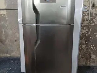 1 GELADEIRA DFX41 ELETROLUX — leilão em SÃO PAULO/SP