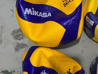 4 BOLAS VÔLEI MIKASA (SALDO — leilão em SÃO PAULO/SP (foto 3)