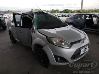 2013 FORD FIESTA SEDAN — leilão em Pirapora/SP