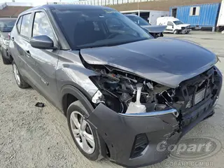 2025 NISSAN KICKS PLAY — leilão em Itaquaquecetuba/SP