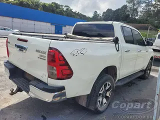 2020 TOYOTA HILUX CD — leilão em Embú Das Artes/SP (foto 4)