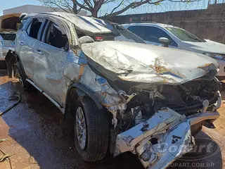 2022 TOYOTA SW4 — leilão em Goiânia/GO