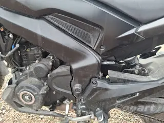 2024 BAJAJ DOMINAR — leilão em Curitiba/PR (foto 5)