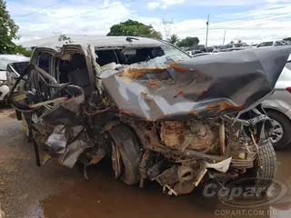 2017 TOYOTA HILUX CD — leilão em Goiânia/GO