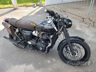 2023 TRIUMPH BONNEVILLE — leilão em Embú Das Artes/SP