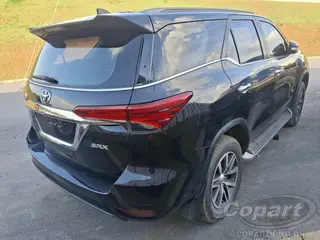 2016 TOYOTA HILUX SW4 — leilão em Itaquaquecetuba/SP (foto 4)