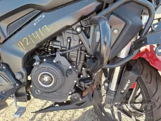 2025 BAJAJ DOMINAR — leilão em Goiânia/GO (foto 6)