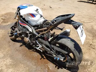 2022 BMW S 1000 — leilão em Goiânia/GO (foto 3)