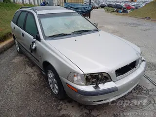 2001 VOLVO V40 — leilão em Itaquaquecetuba/SP