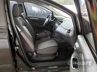 2014 FIAT PUNTO — leilão em Embú Das Artes/SP (foto 5)
