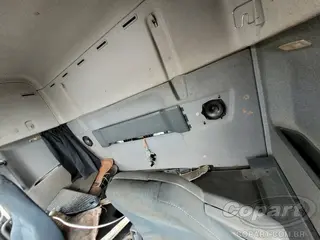 2015 VOLVO FH — leilão em Itaquaquecetuba/SP (foto 6)