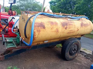 Tanque de Água 4 mil litros com bomba - Vendido no estado em que se encontra.
Local do(s) bem(ns):
RUA ARLINDO DUARTE AZADINHO, 71 - SANTA CRUZ - — leilão em TAQUARITINGA/SP