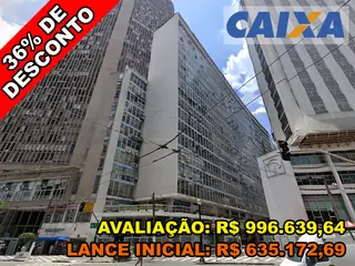 Sala, 213,2 m2 de área privativa. IPTU: 606408797 Matrícula: 8176 Ofício: 5. Imóvel com gravame/penhora/indisponibilidade averbada na matrícula. Regularização — leilão em SAO PAULO/SP