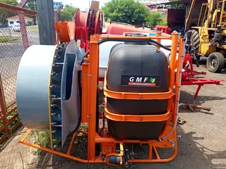 Atomizador 600 litros turbina 850 novo - Vendido no estado em que se encontra.
Local do(s) bem(ns):
RUA ARLINDO DUARTE AZADINHO, 71 - SANTA CRUZ - — leilão em TAQUARITINGA/SP