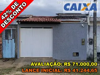 Casa, 43,53 m2 de área total, 43,53 m2 de área privativa, 75m2 de área do terreno, 2 qts, a.serv, WC, sl, cozinha. IPTU: 010000000R Matrícula: 10159 Ofício: — leilão em MAIQUINIQUE/BA