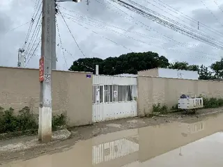 Casa, 62,98 m2 de área total, 62,98 m2 de área privativa, 148,11m2 de área do terreno, 2 qts, a.serv, WC, sl, cozinha. IPTU: 4010120021006 Matrícula: 5058 — leilão em SAO GONCALO DOS CAMPOS/BA (foto 2)