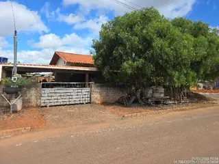 Casa, 146 m2 de área total, 69,93 m2 de área privativa, 291,5m2 de área do terreno, 3 qts, a.serv, 2 WCs, sl, cozinha. IPTU: 001.009.0008.001A.0001 Matrícula: 4353 Ofício: 1. | Endereço: AVENIDA GERVI — leilão em São João D'Aliança/GO
