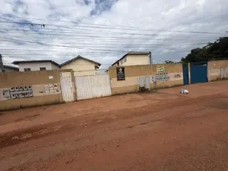 Apartamento, 87,21 m2 de área total, 53,19 m2 de área privativa, 2 qts, a.serv, WC, sl, cozinha. IPTU: 1.56.0093B.022-B.3 Matrícula: 94157 Ofício: 1. | Empreendimento: COND RES GUARAPARI II | Endereço — leilão em Águas Lindas de Goiás/GO