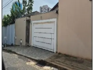Casa, 223,95 m2 de área total, 223,95 m2 de área privativa, 360m2 de área do terreno, 3 qts, a.serv, 2 WCs, sl, cozinha, 1 vaga de garagem. IPTU: 51203040026001 Matrícula: 56925 Ofício: 2. Imóvel com — leilão em Uberaba/MG