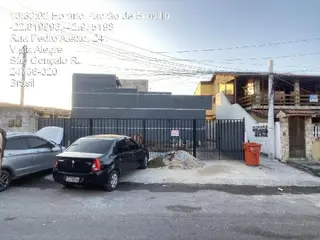 Casa, 35,75 m2 de área total, 35,75 m2 de área privativa, 38m2 de área do terreno, qt, a.serv, WC, sl, cozinha, 1 vaga de garagem. IPTU: 322706000 Matrícula: 77465 Ofício: 3. | Endereço: RUA PEDRO ALE — leilão em São Gonçalo/RJ