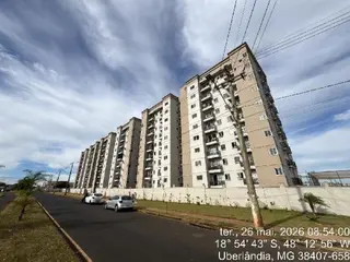 Apartamento, 86,62 m2 de área total, 44,57 m2 de área privativa, 2 qts, a.serv, 2 WCs, sl, cozinha, 1 vaga de garagem. IPTU: 00020401090200030098 Matrícula: 253633 Ofício: 1. | Empreendimento: CONDOMI — leilão em Uberlândia/MG