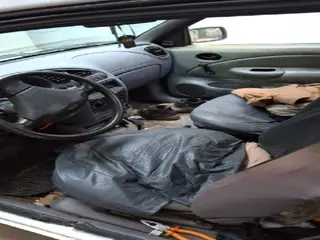 Ford Courier, 98/98 em Maringá/PR — leilão em Maringá/PR (foto 6)