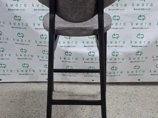 Banqueta colônia sem braço — leilão em Taboão Da Serra/SP (foto 4)