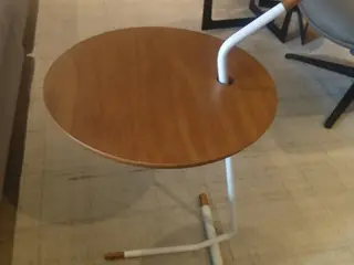 Mesa de apoio lateral — leilão em Santo André/SP (foto 2)