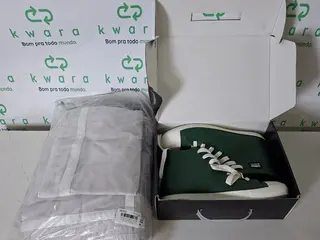 3 Utensílios para casa e 1 galocha — leilão em Taboão Da Serra/SP