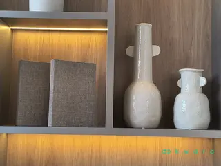 2 caixas livro e 2 vasos — leilão em São Paulo/SP