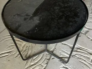 Mesa de canto — leilão em Porto Alegre/RS