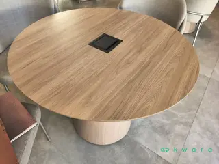 Mesa — leilão em São Paulo/SP