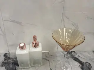 Aprox. 120 utensílios — leilão em Embu Das Artes/SP