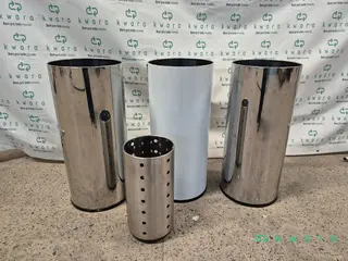4 Lixeiras de Inox — leilão em Taboão Da Serra/SP