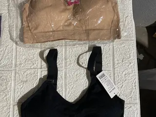 Aprox. 500 itens: Calcinhas, cuecas, pijamas, meias e roupa de banho — leilão em Embu Das Artes/SP