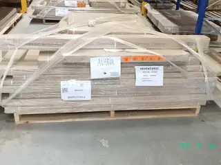 Aprox 4 Itens: Racks para TV, Guarda-roupas casal 3, 6 portas — leilão em Alhandra/PB