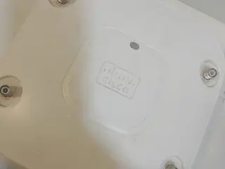 2 Produtos - Desktop Dell e Telefone LG — leilão em Taboão Da Serra/SP