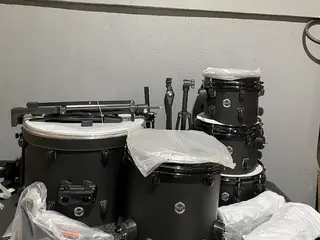 Bateria — leilão em Embu Das Artes/SP