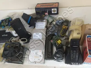 32 unidades de HD 80GB SAMSUNG; HD EXCELSIOR 160GB; HD 80 GB MAXTOR, LEITOR CARTÃO; — leilão