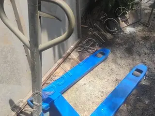 01 UN. PALETEIRA - LARGURA 68 CM. - no estado , necessário pequenos reparos — leilão