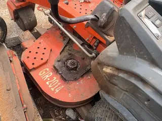 CORTADOR DE GRAMA HUSQVARNA Z560X, ANO: 2019 - (REF. 1509/GIR2014) - LOC. MATÃO/SP — leilão em MATÃO/SP (foto 9)