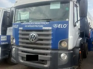 VEJA O VÍDEO!!! CAMINHÃO BASCULANTE VOLKSWAGEN 26.280 CRM 6X4, ANO: 2012/2012, BRANCA - (REF..: 1501) - LOC. MATÃO/SP — leilão em MATÃO/SP