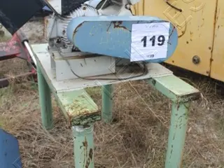 MÁQUINA - Aprox. 460Kg — leilão