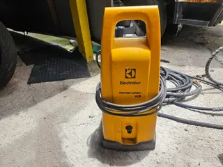 LAVADORA DE ALTA PRESSÃO ELECTROLUX MODELO EWS30 — leilão em SÃO PAULO/SP