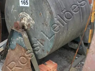 MISTURADOR EM AÇO INOX; CAP. 1000 L — leilão