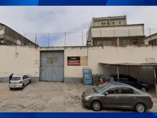 IMÓVEL INDUSTRIAL - Rua Fernandes da Cunha, nº 326, esquina com Rua Valentim Magalhães, nº 581, Vigário Geral, Rio de Janeiro/RJ, Área de 10.936,76m² de terreno e 9.767m² de área construída — leilão em RIO DE JANEIRO/RJ